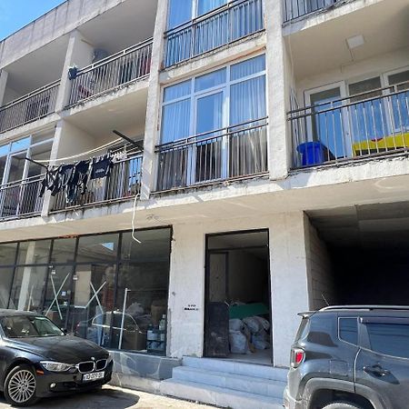 Hotel Paris Batumi Exterior photo